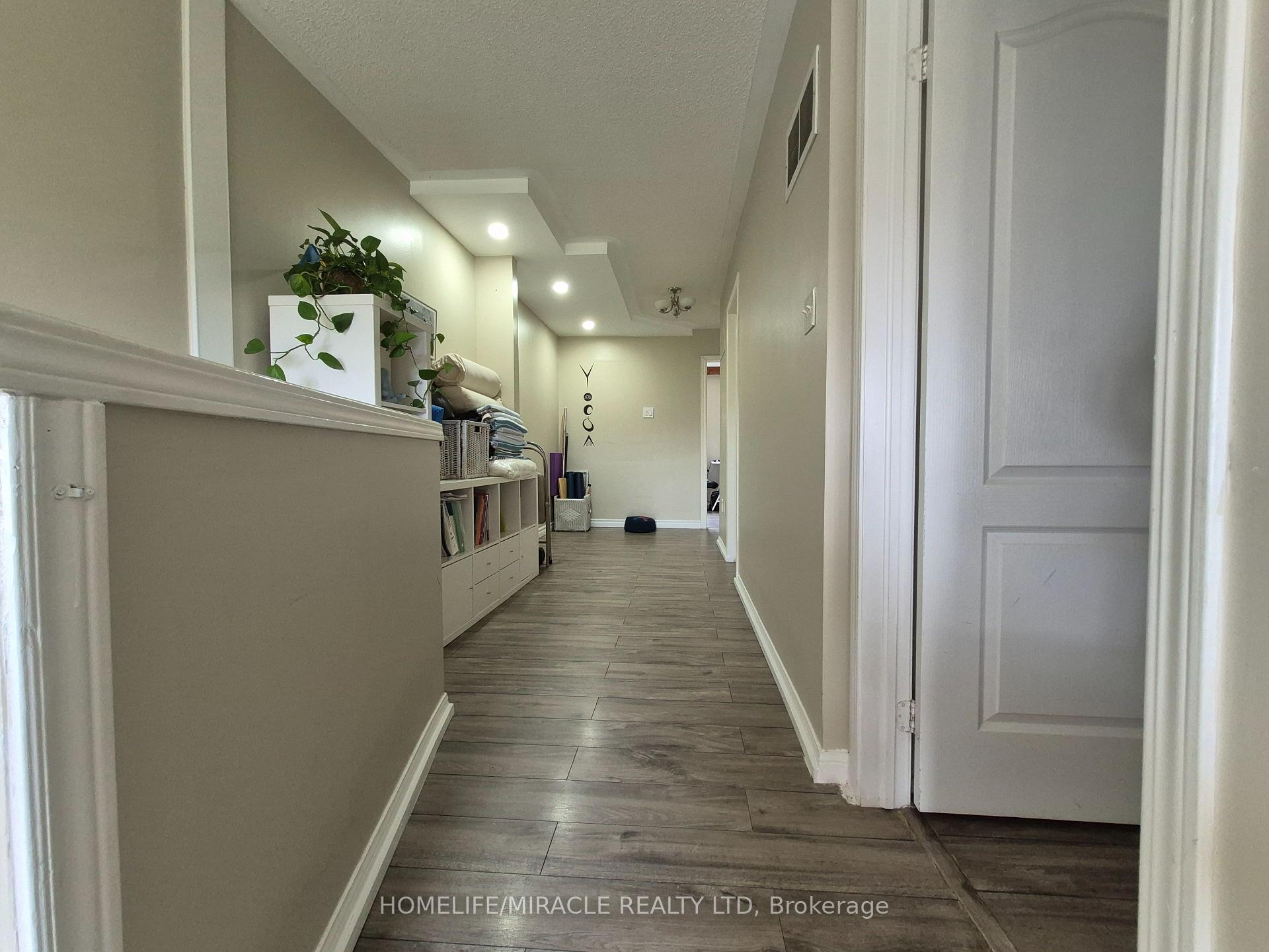 Photo 19 of 2237 Prescott Place, Burlington, Orchard — HOMEH