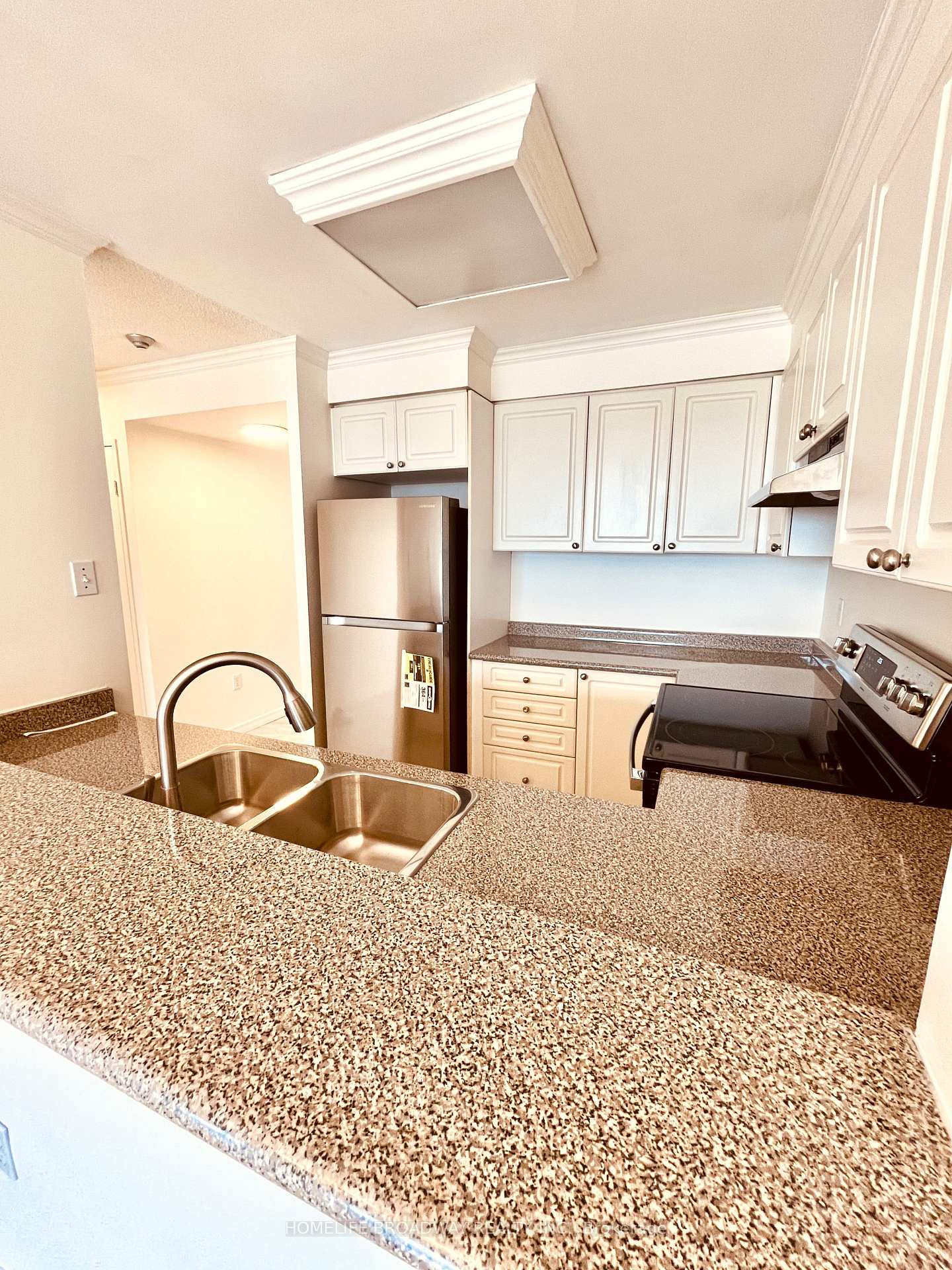Photo 27 of Unit 1702, 2177 Burnhamthorpe Road W, Mississauga, Erin Mills — HOMEH