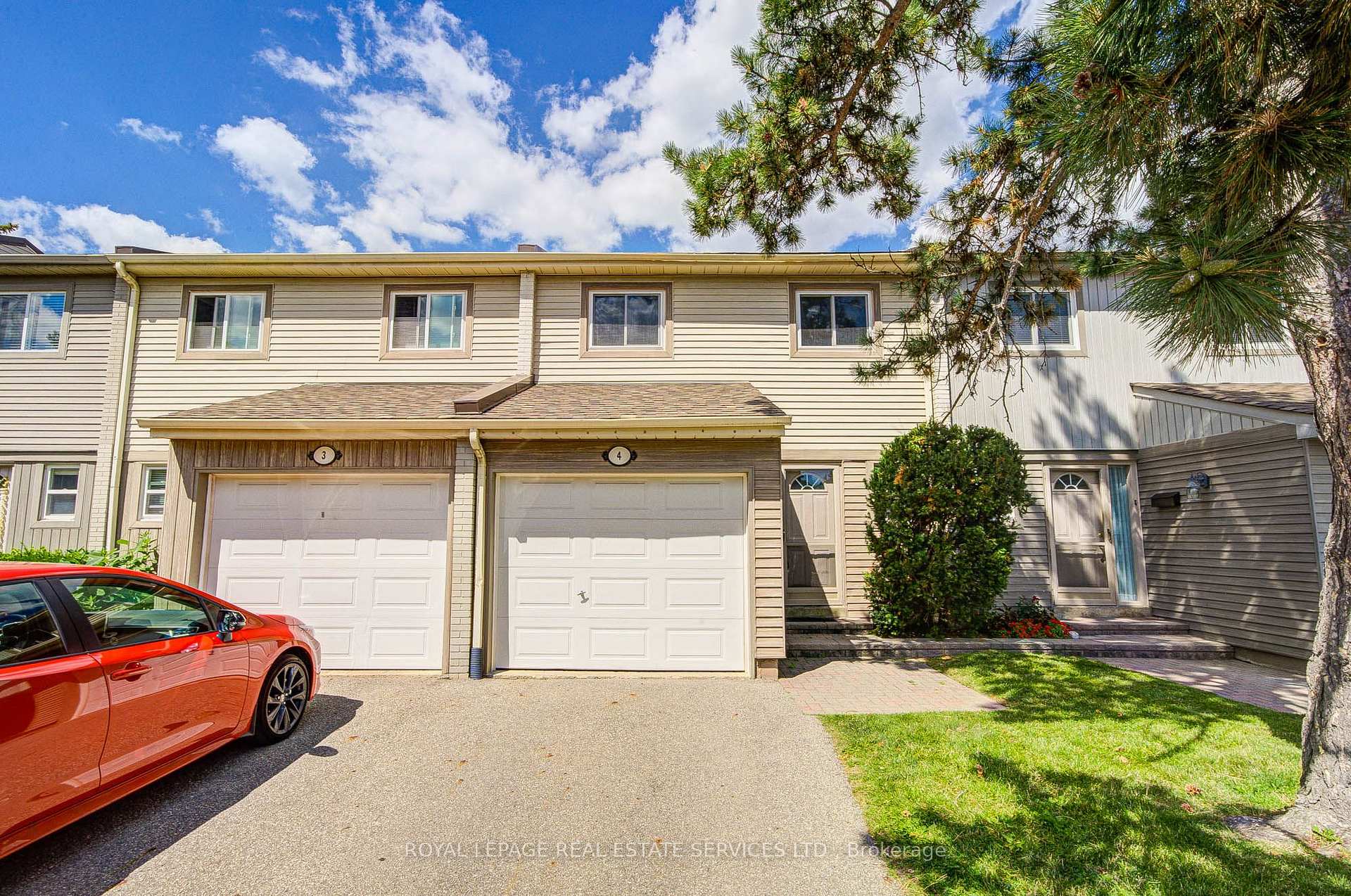 Photo 2 of Unit 4, 3500 Glen Erin Drive, Mississauga, Erin Mills — HOMEH