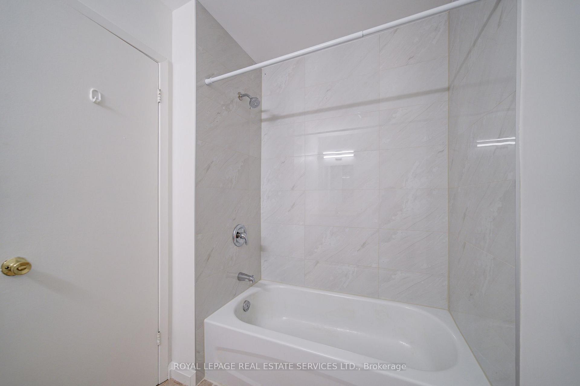 Photo 24 of Unit 4, 3500 Glen Erin Drive, Mississauga, Erin Mills — HOMEH