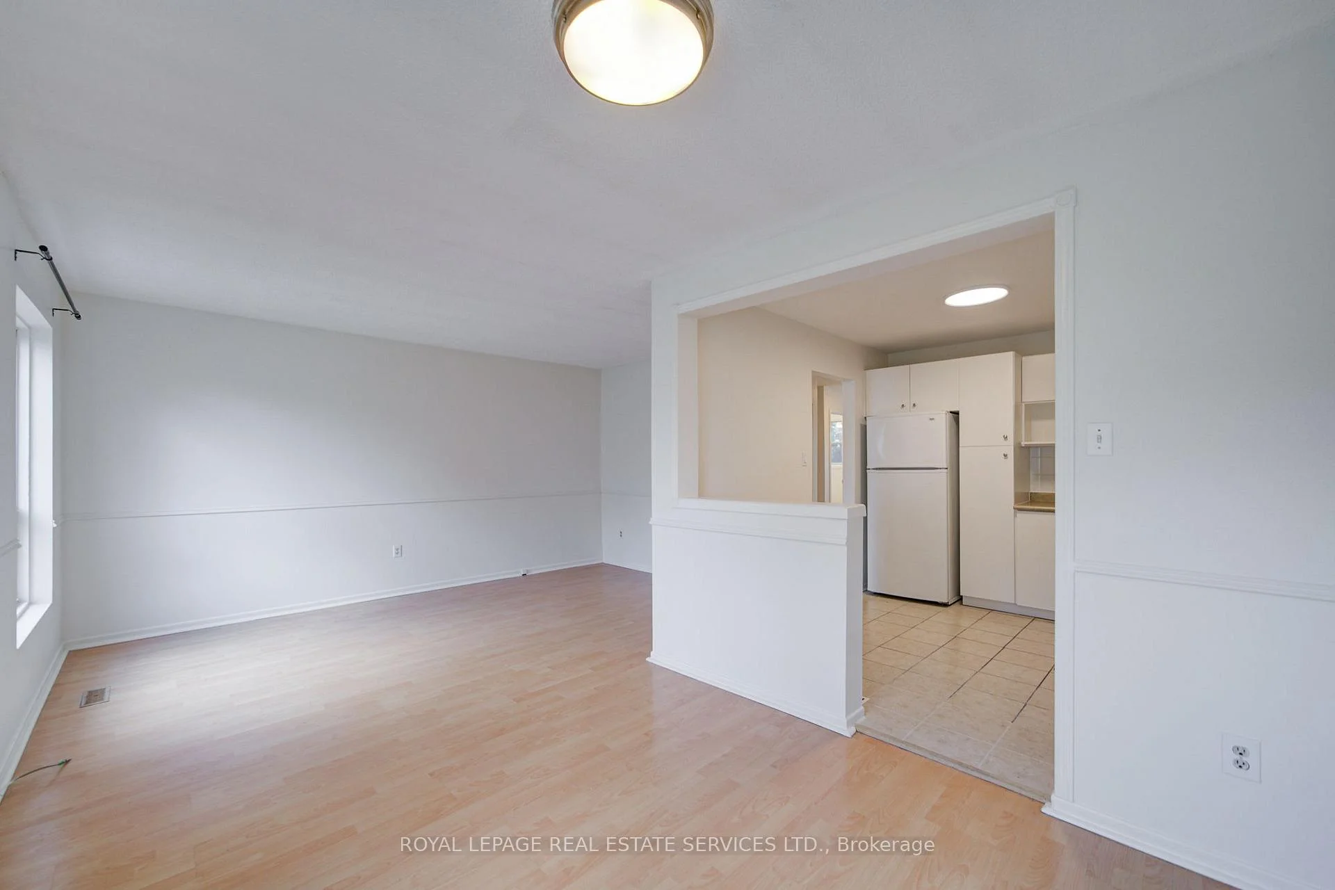 Photo 6 of Unit 4, 3500 Glen Erin Drive, Mississauga, Erin Mills — HOMEH