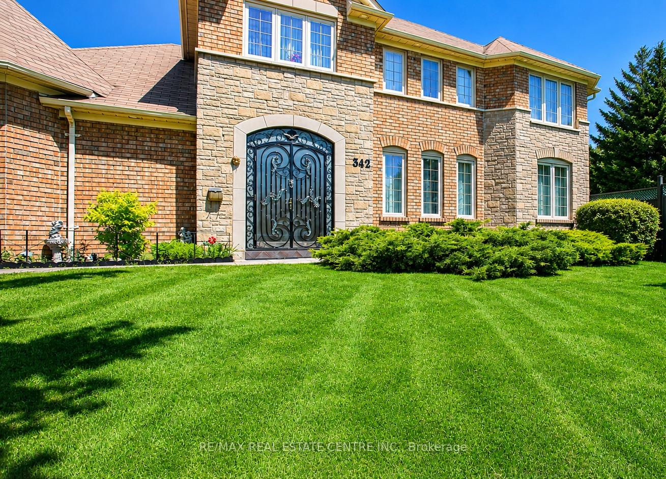 Photo 2 of 342 Saginaw Parkway, Cambridge, Fiddlesticks — HOMEH