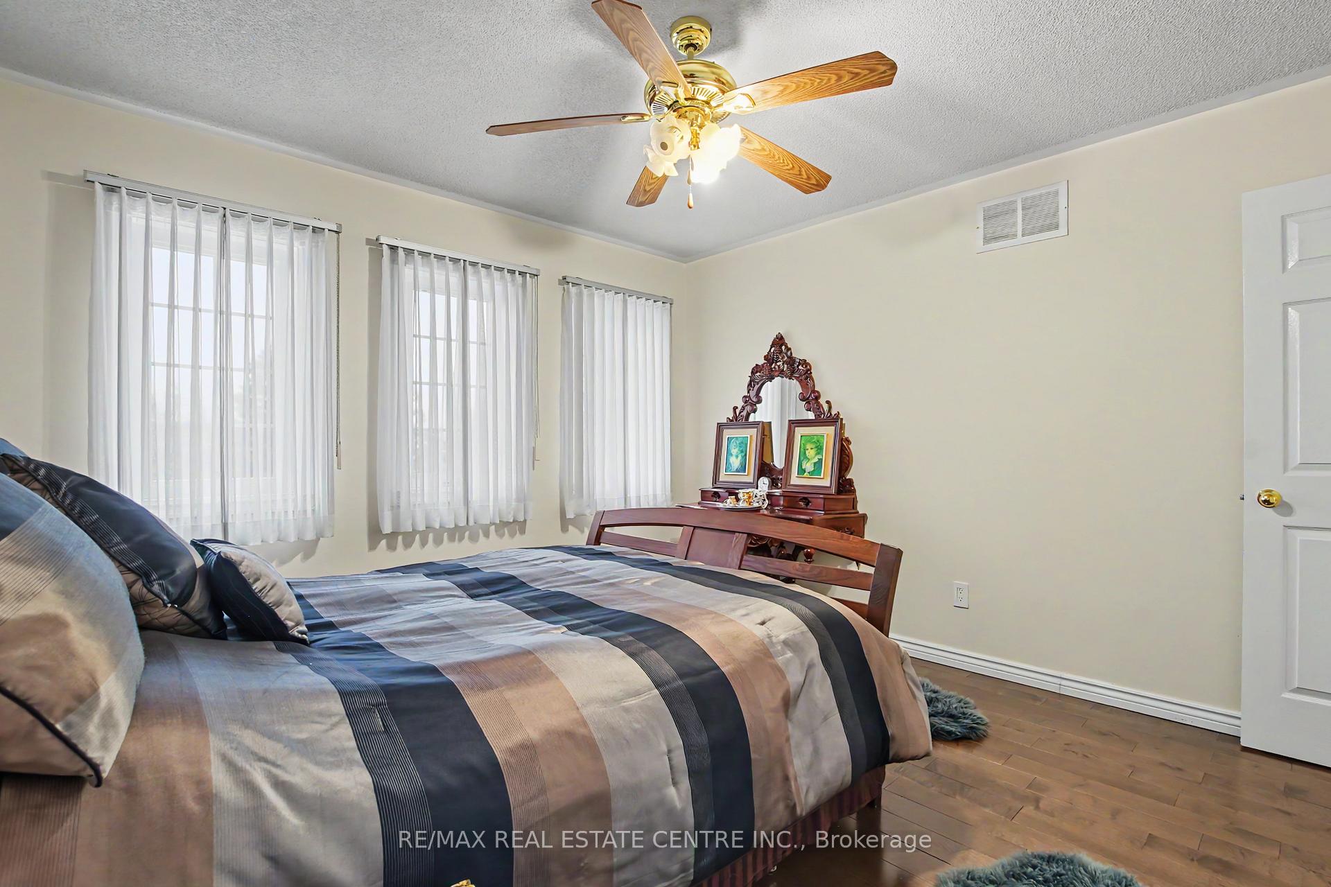 Photo 17 of 342 Saginaw Parkway, Cambridge, Fiddlesticks — HOMEH