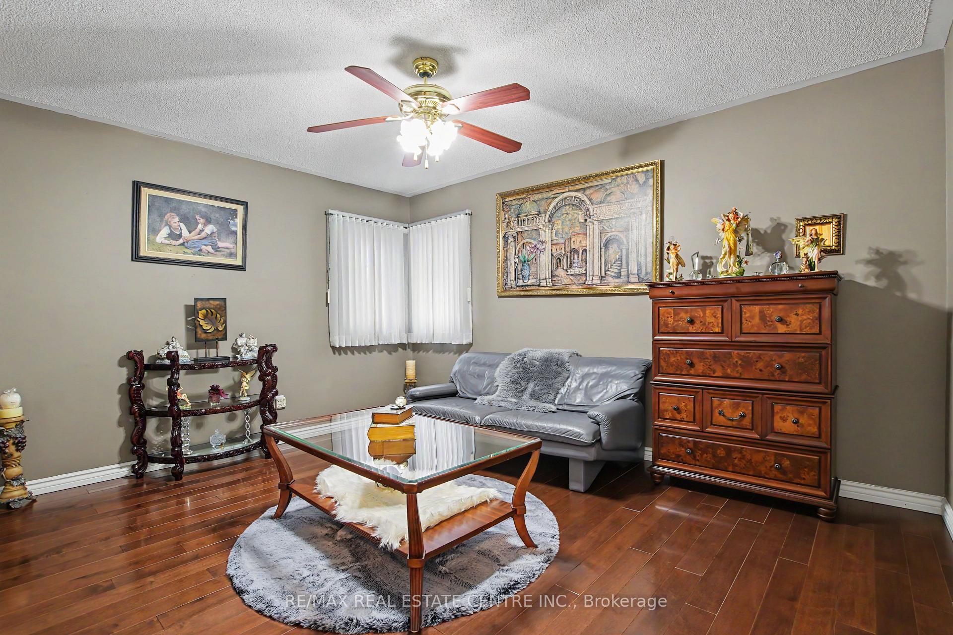 Photo 18 of 342 Saginaw Parkway, Cambridge, Fiddlesticks — HOMEH