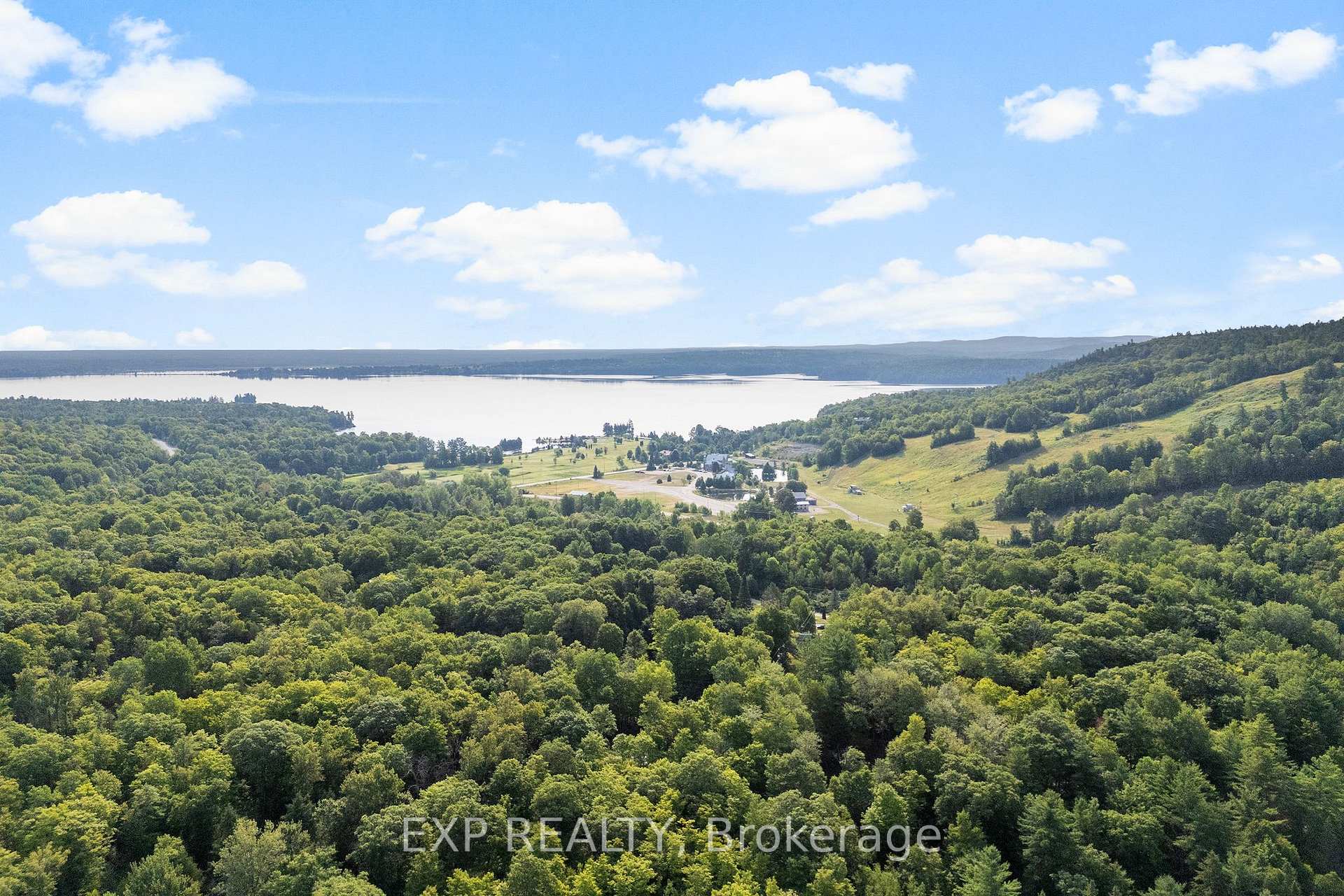 Photo 10 of 004 Crestview Drive, Greater Madawaska, Greater Madawaska — HOMEH
