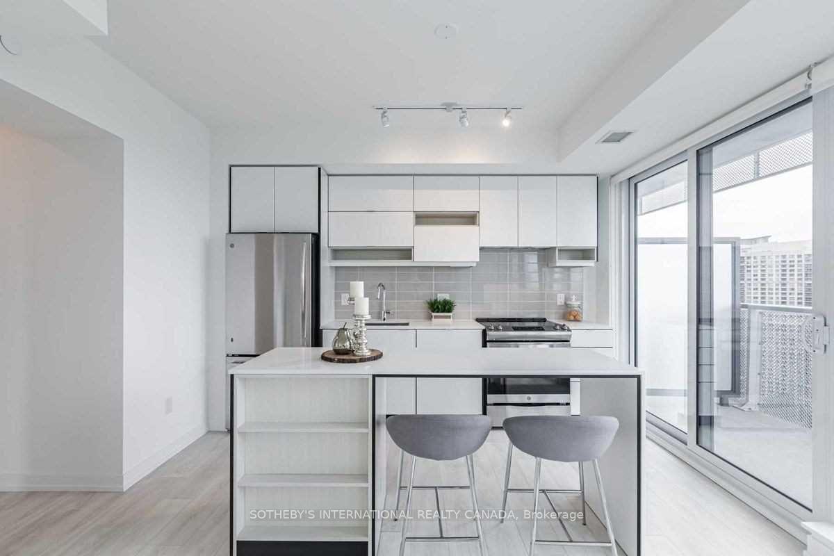 Photo 1 of Unit 2510, 4065 Confederation Parkway, Mississauga, City Centre — HOMEH