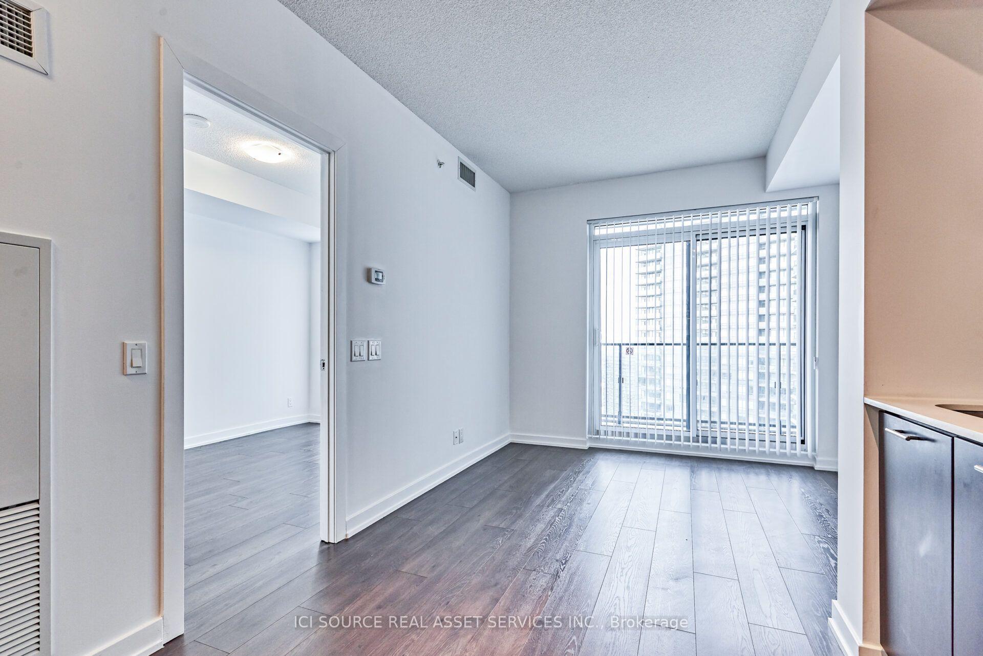 Photo 4 of Unit 3803, 2220 Lakeshore Boulevard W, Etobicoke, Mimico — HOMEH