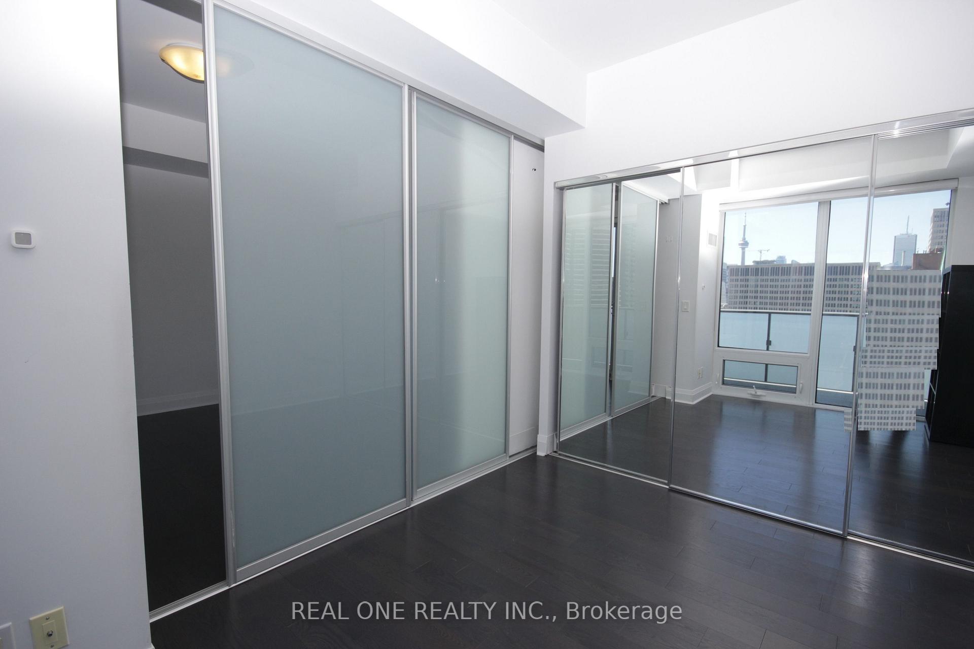 Photo 10 of Unit 1003, 65 St Mary Street, Toronto, Bay Street Corridor — HOMEH