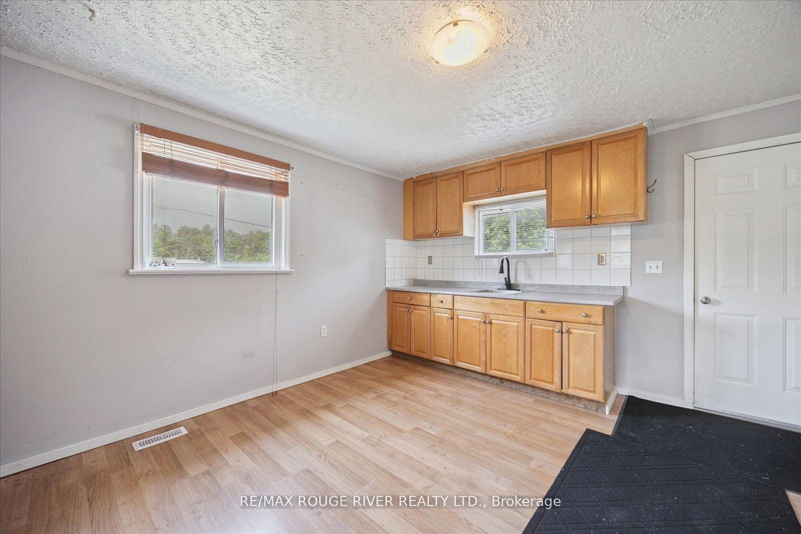 Photo 8 of 2037 Nash Road, Clarington, Rural Clarington — HOMEH