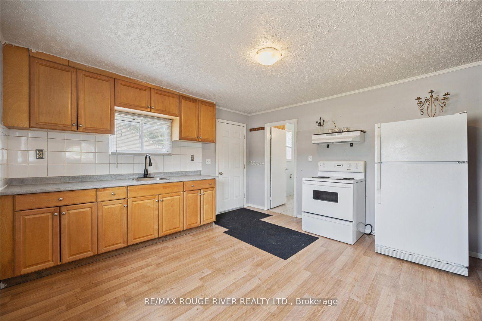 Photo 9 of 2037 Nash Road, Clarington, Rural Clarington — HOMEH
