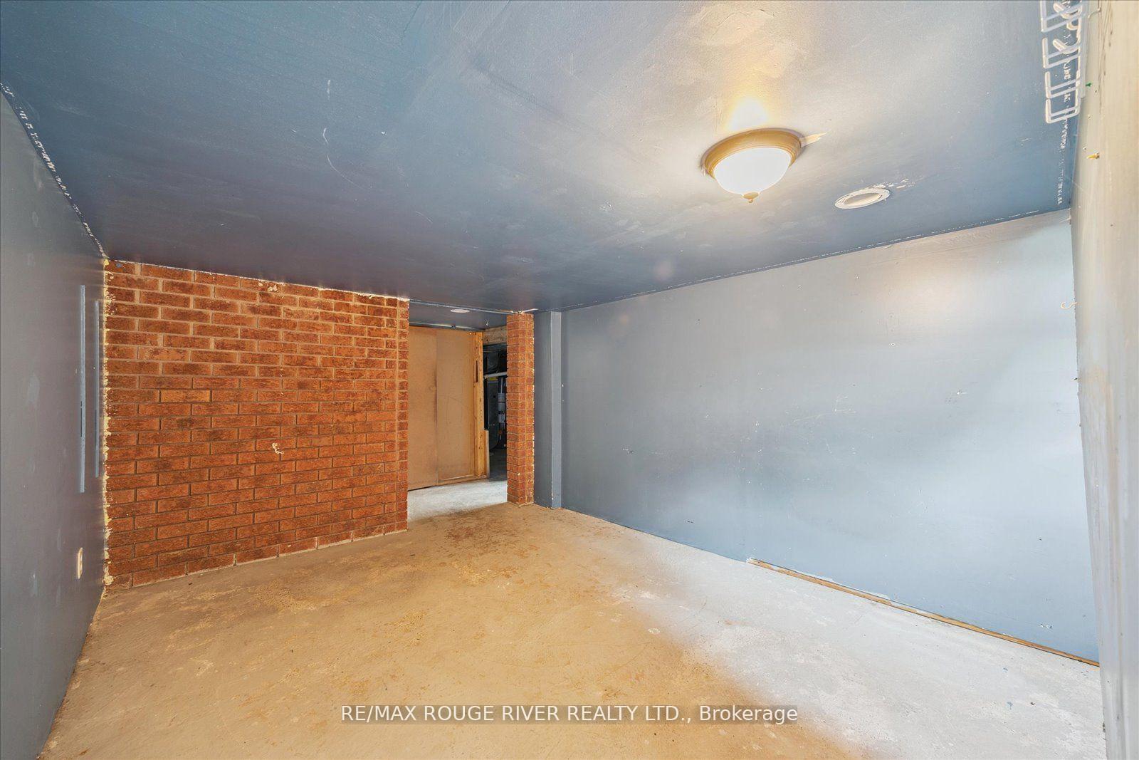 Photo 17 of 2037 Nash Road, Clarington, Rural Clarington — HOMEH