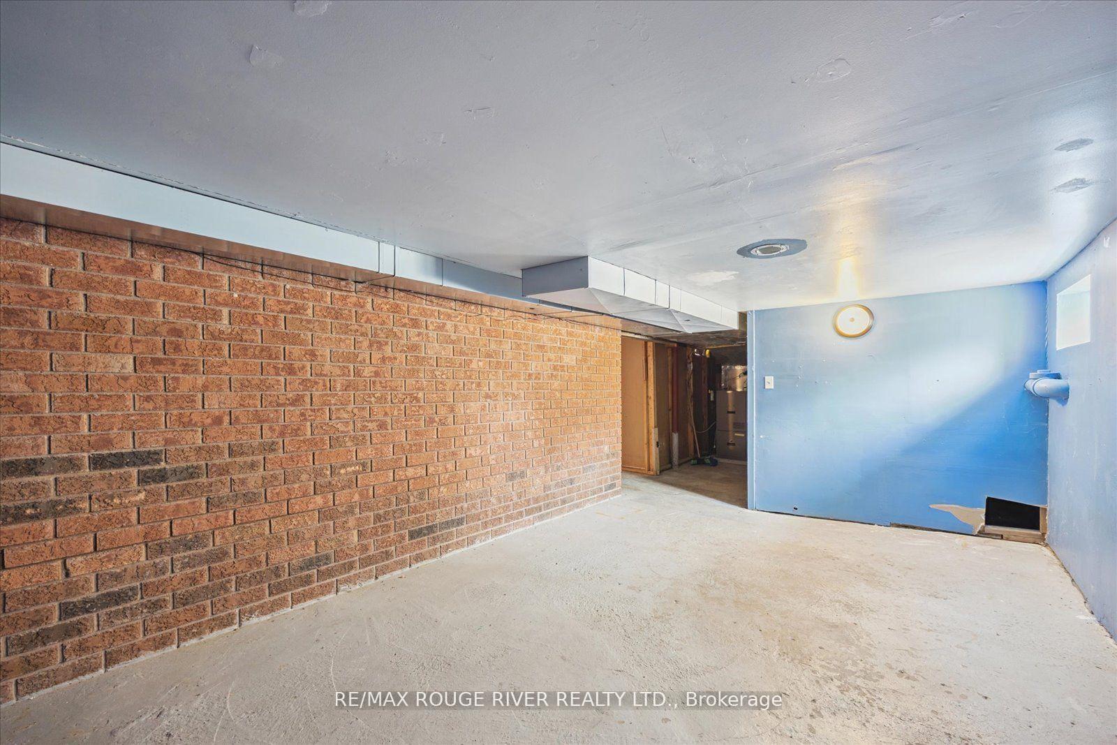 Photo 19 of 2037 Nash Road, Clarington, Rural Clarington — HOMEH