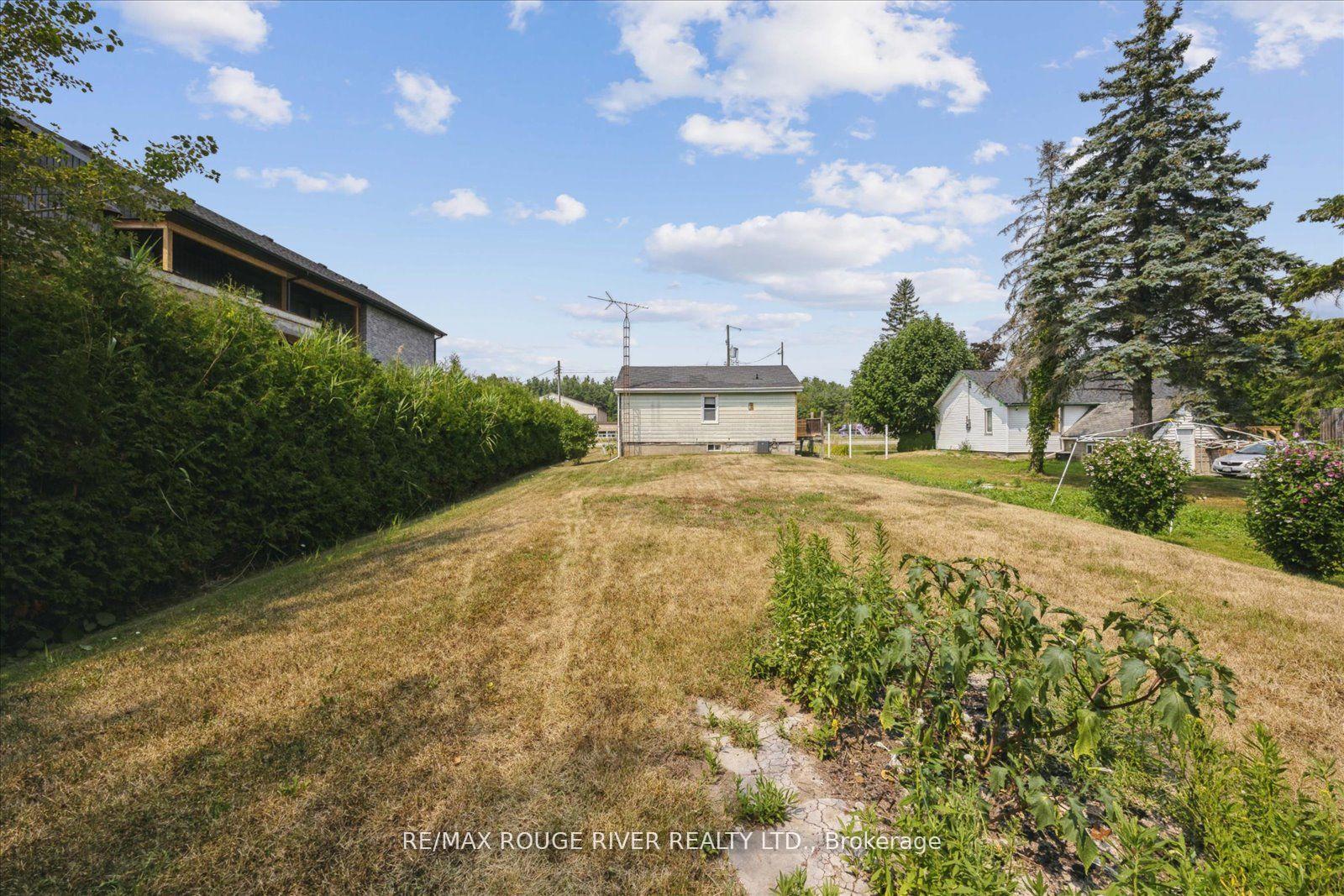 Photo 24 of 2037 Nash Road, Clarington, Rural Clarington — HOMEH