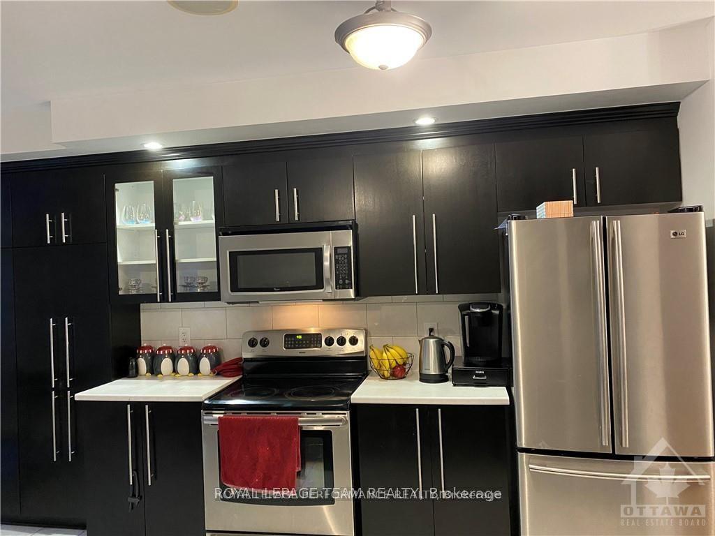 Photo 8 of 829 Percifor Way, Ottawa, Mer Bleue/Bradley Estates/Anderson Park — HOMEH