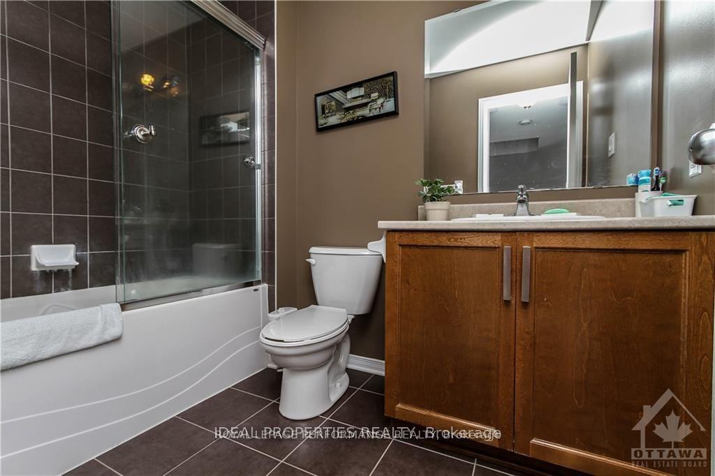 Photo 16 of 829 Percifor Way, Ottawa, Mer Bleue/Bradley Estates/Anderson Park — HOMEH