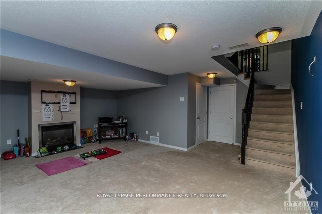 Photo 17 of 829 Percifor Way, Ottawa, Mer Bleue/Bradley Estates/Anderson Park — HOMEH