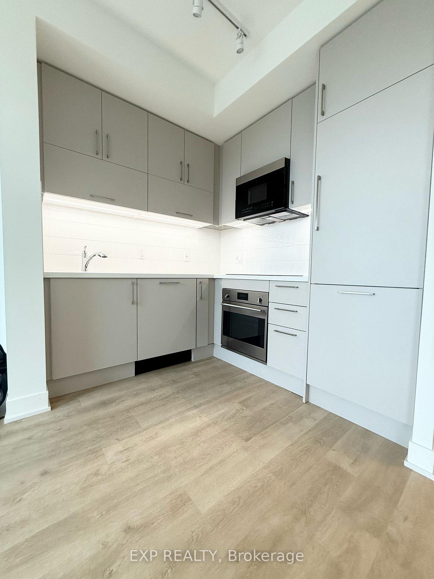 Photo 6 of Unit 1417, 56 Andre De Grasse Street, Markham, Unionville — HOMEH