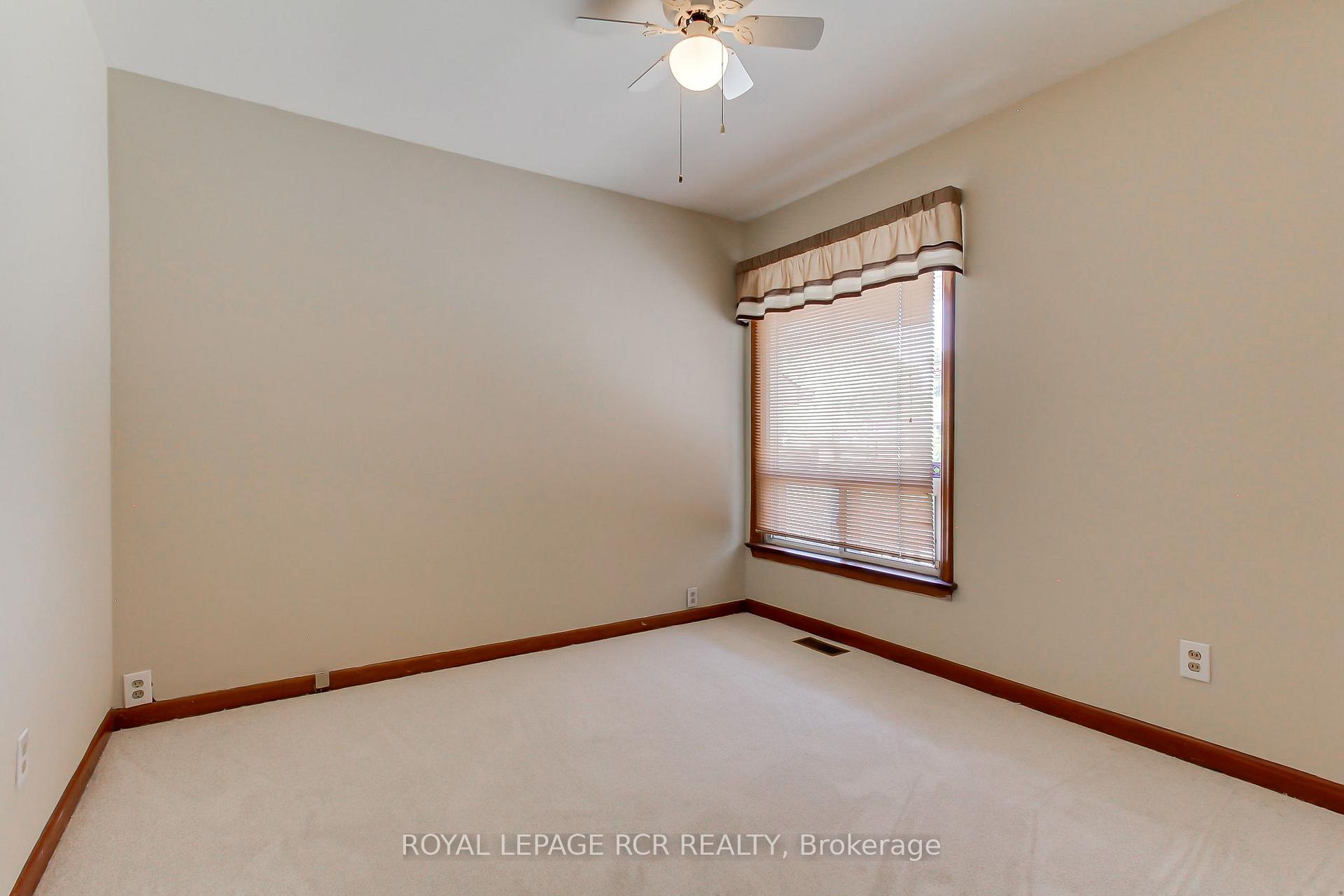 Photo 26 of 77 Alhart Drive, Etobicoke, Thistletown-Beaumonde Heights — HOMEH
