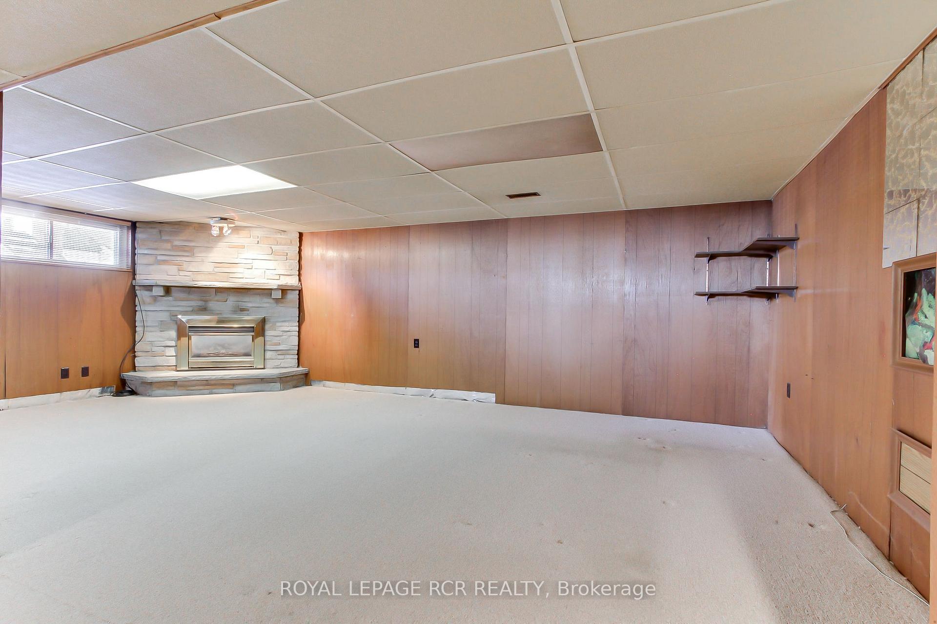 Photo 33 of 77 Alhart Drive, Etobicoke, Thistletown-Beaumonde Heights — HOMEH