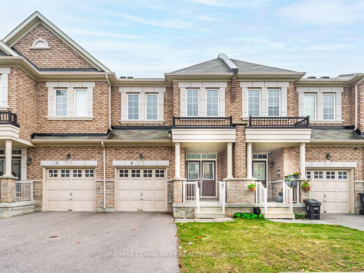 Front of 9 Twinflower Court