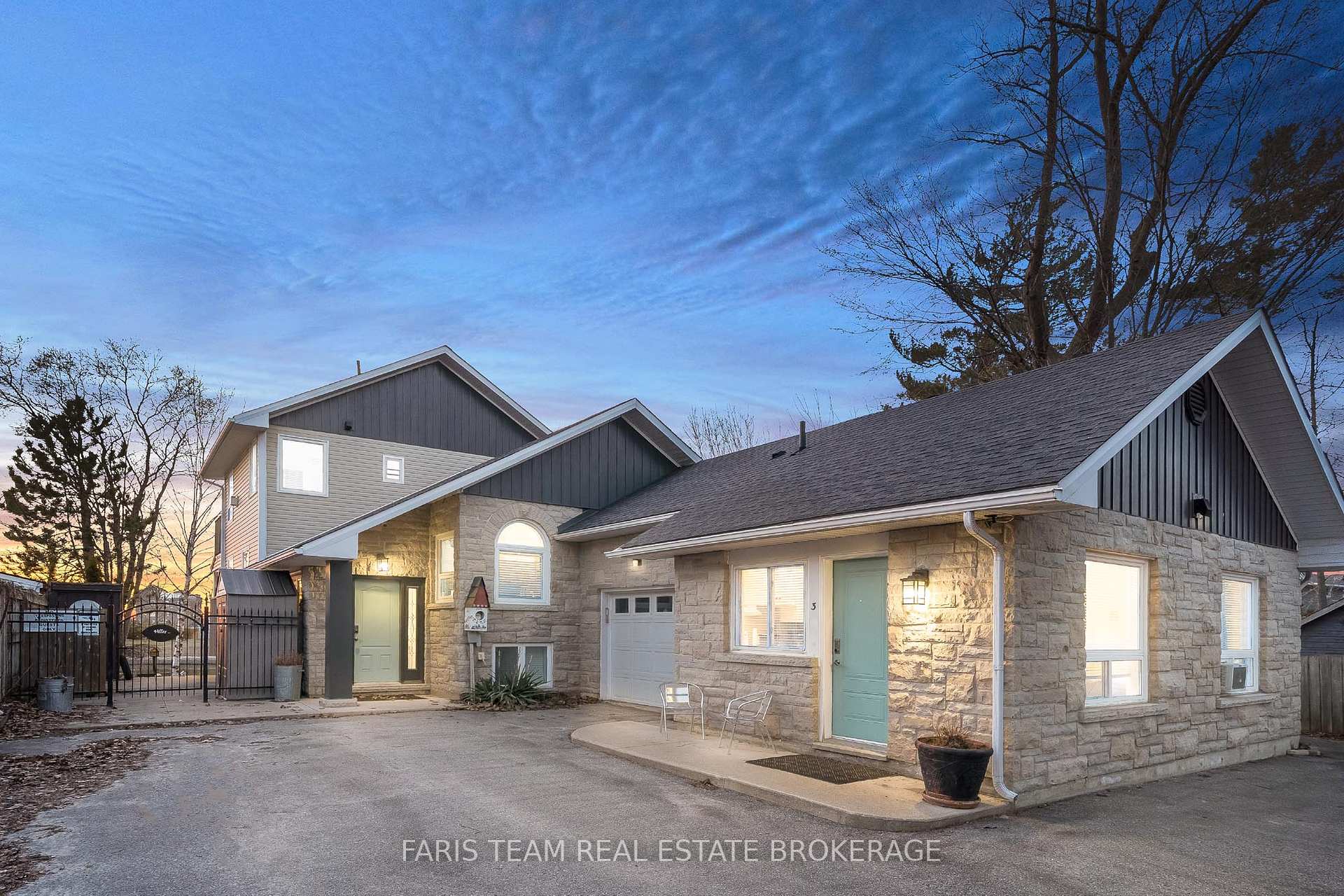 Photo 2 of 60 River Avenue Crescent, Wasaga Beach — HOMEH