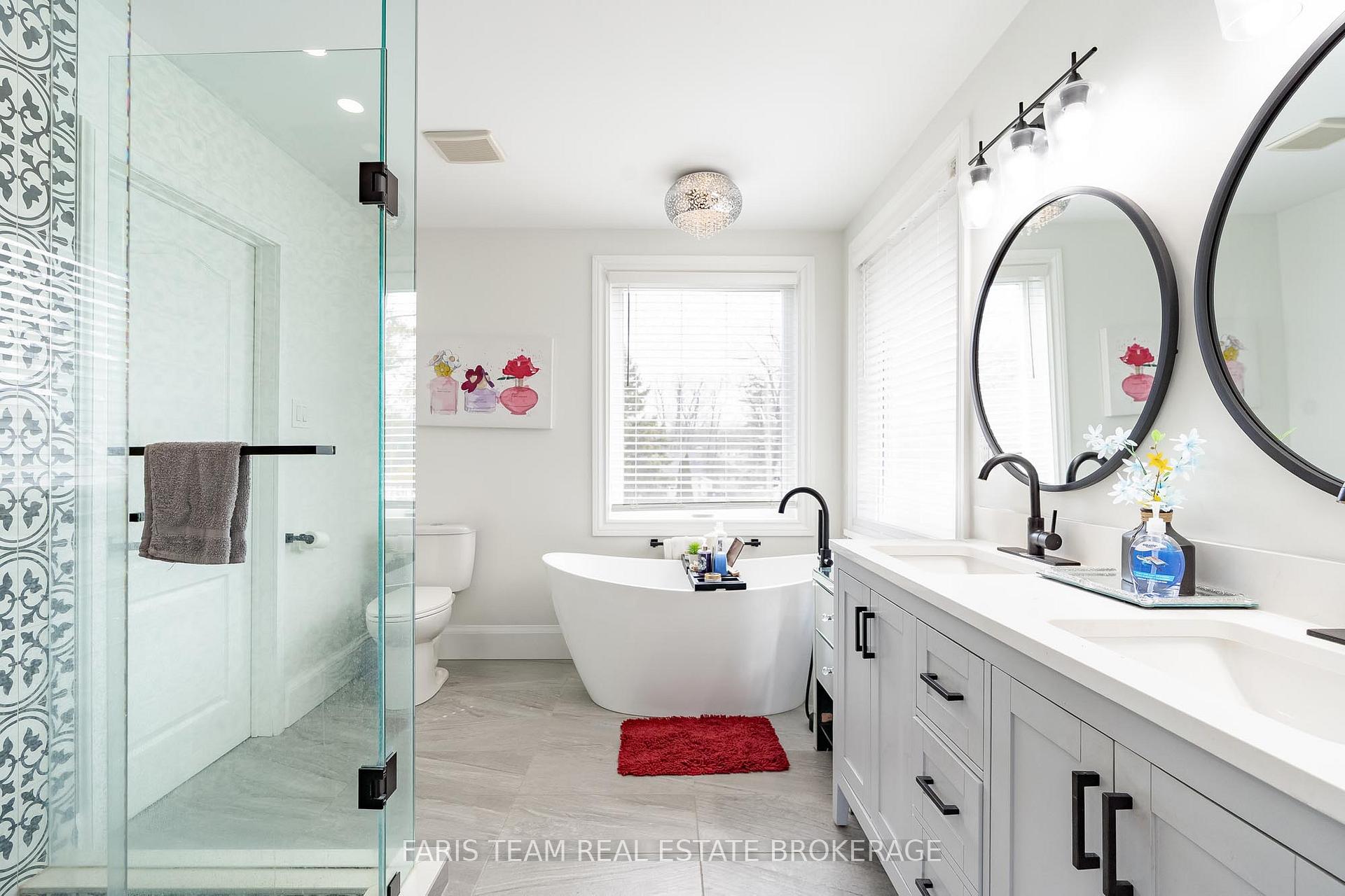 Photo 18 of 60 River Avenue Crescent, Wasaga Beach — HOMEH