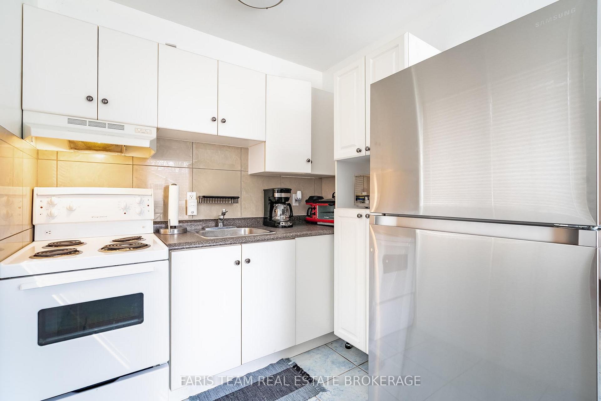 Photo 24 of 60 River Avenue Crescent, Wasaga Beach — HOMEH
