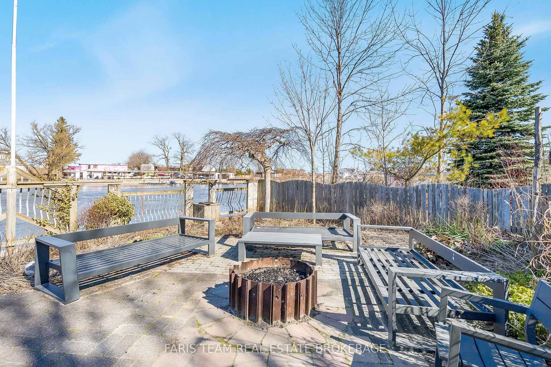 Photo 36 of 60 River Avenue Crescent, Wasaga Beach — HOMEH