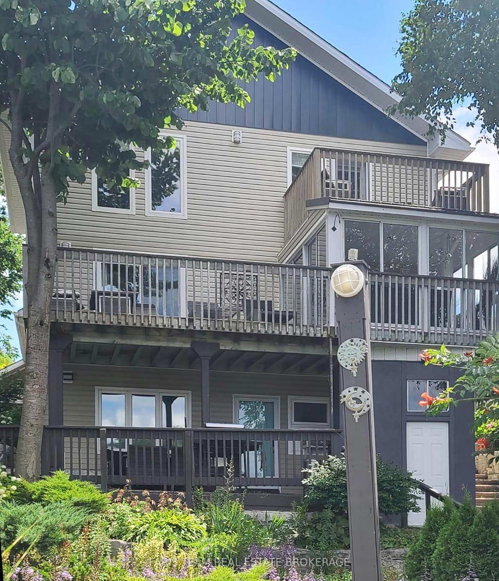 Photo 49 of 60 River Avenue Crescent, Wasaga Beach — HOMEH