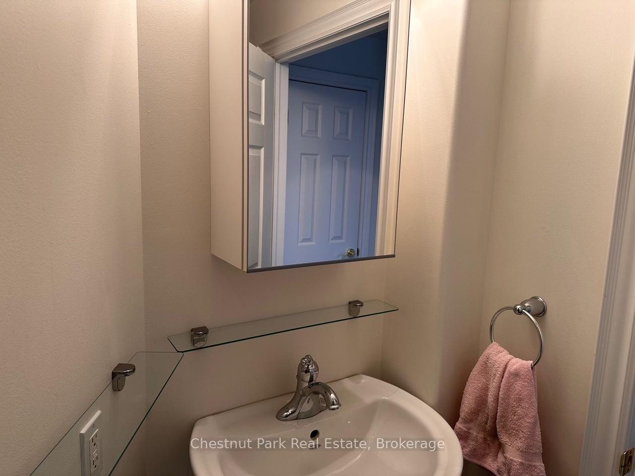 Photo 15 of Unit 601, 110 Steamship Bay Road, Gravenhurst, Muskoka (S) — HOMEH