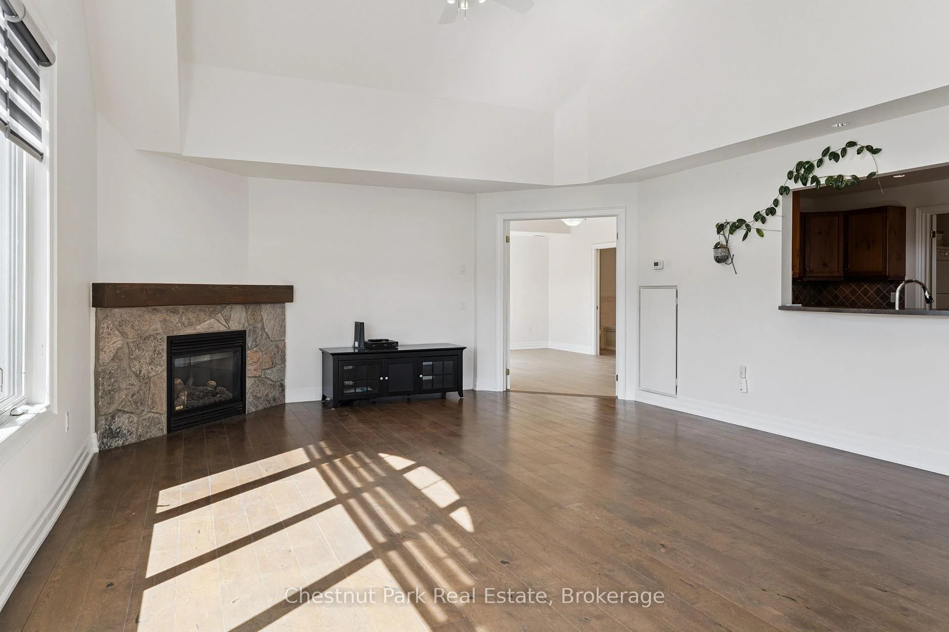 Photo 24 of Unit 601, 110 Steamship Bay Road, Gravenhurst, Muskoka (S) — HOMEH