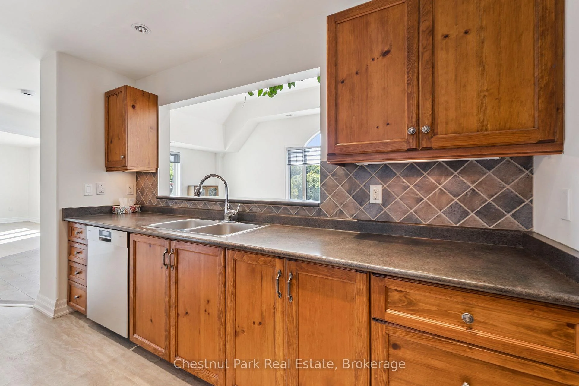 Photo 42 of Unit 601, 110 Steamship Bay Road, Gravenhurst, Muskoka (S) — HOMEH