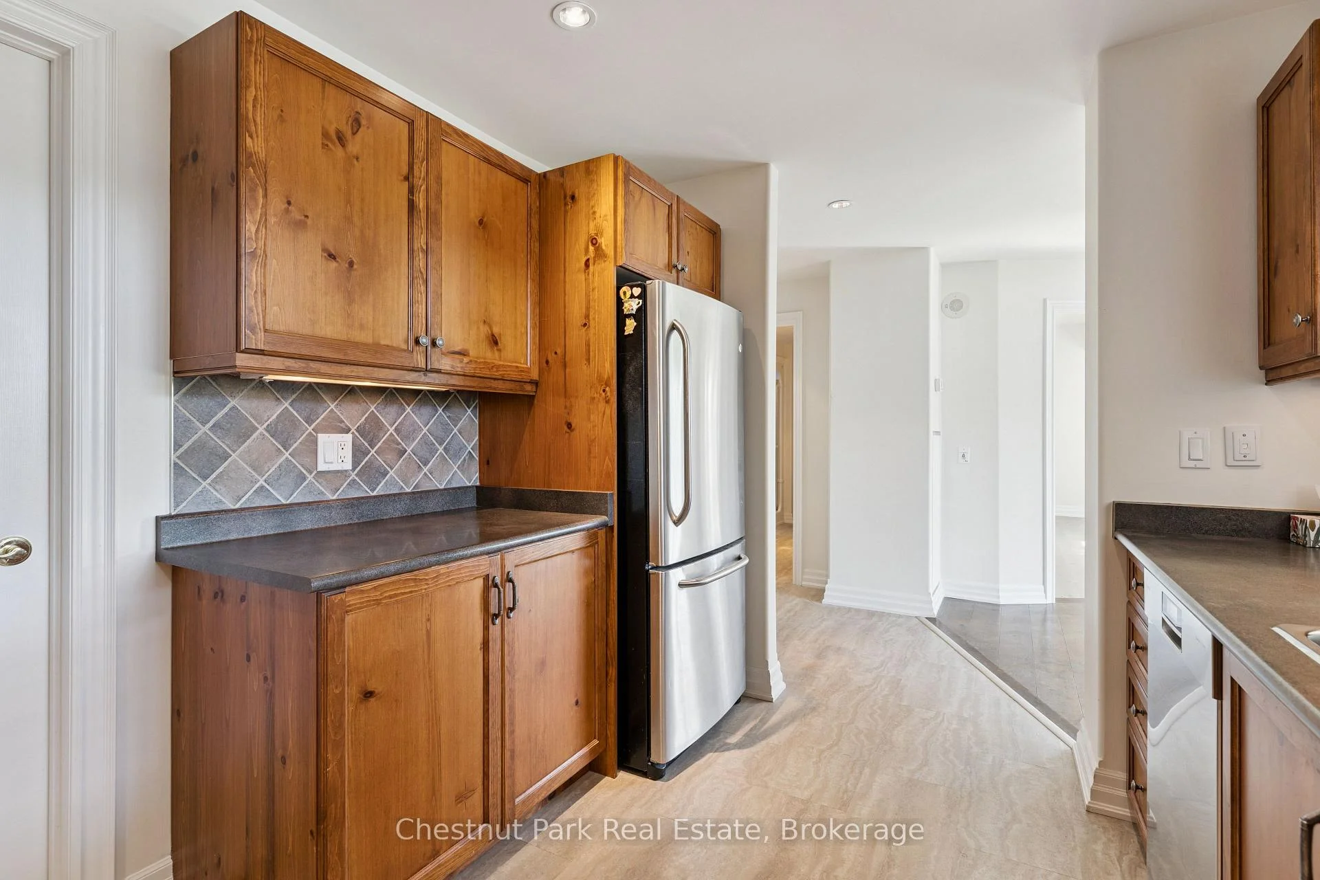 Photo 44 of Unit 601, 110 Steamship Bay Road, Gravenhurst, Muskoka (S) — HOMEH