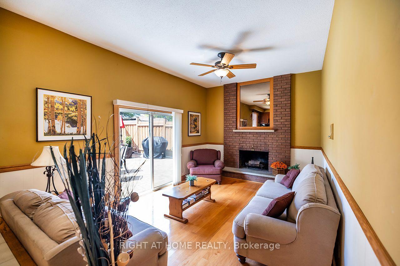 Photo 11 of 1770 Spruce Hill Road, Pickering, Dunbarton — HOMEH