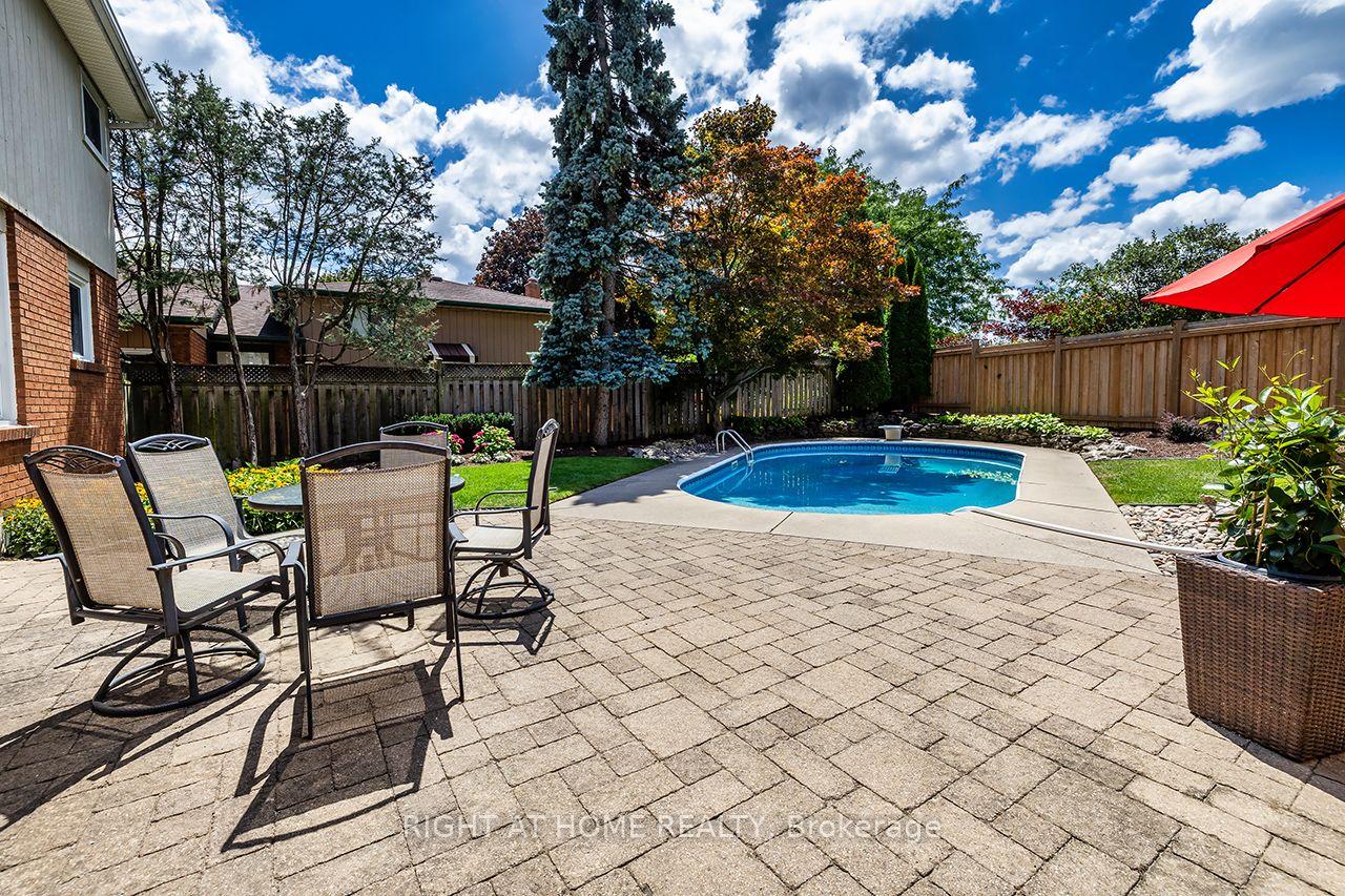 Photo 14 of 1770 Spruce Hill Road, Pickering, Dunbarton — HOMEH