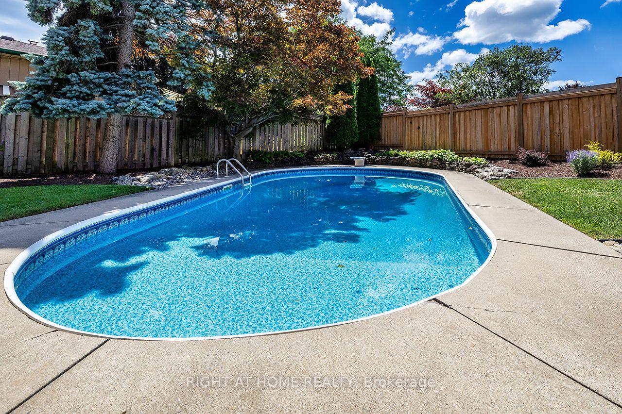 Photo 15 of 1770 Spruce Hill Road, Pickering, Dunbarton — HOMEH
