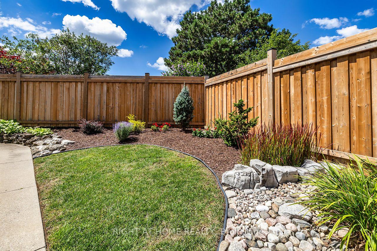 Photo 18 of 1770 Spruce Hill Road, Pickering, Dunbarton — HOMEH