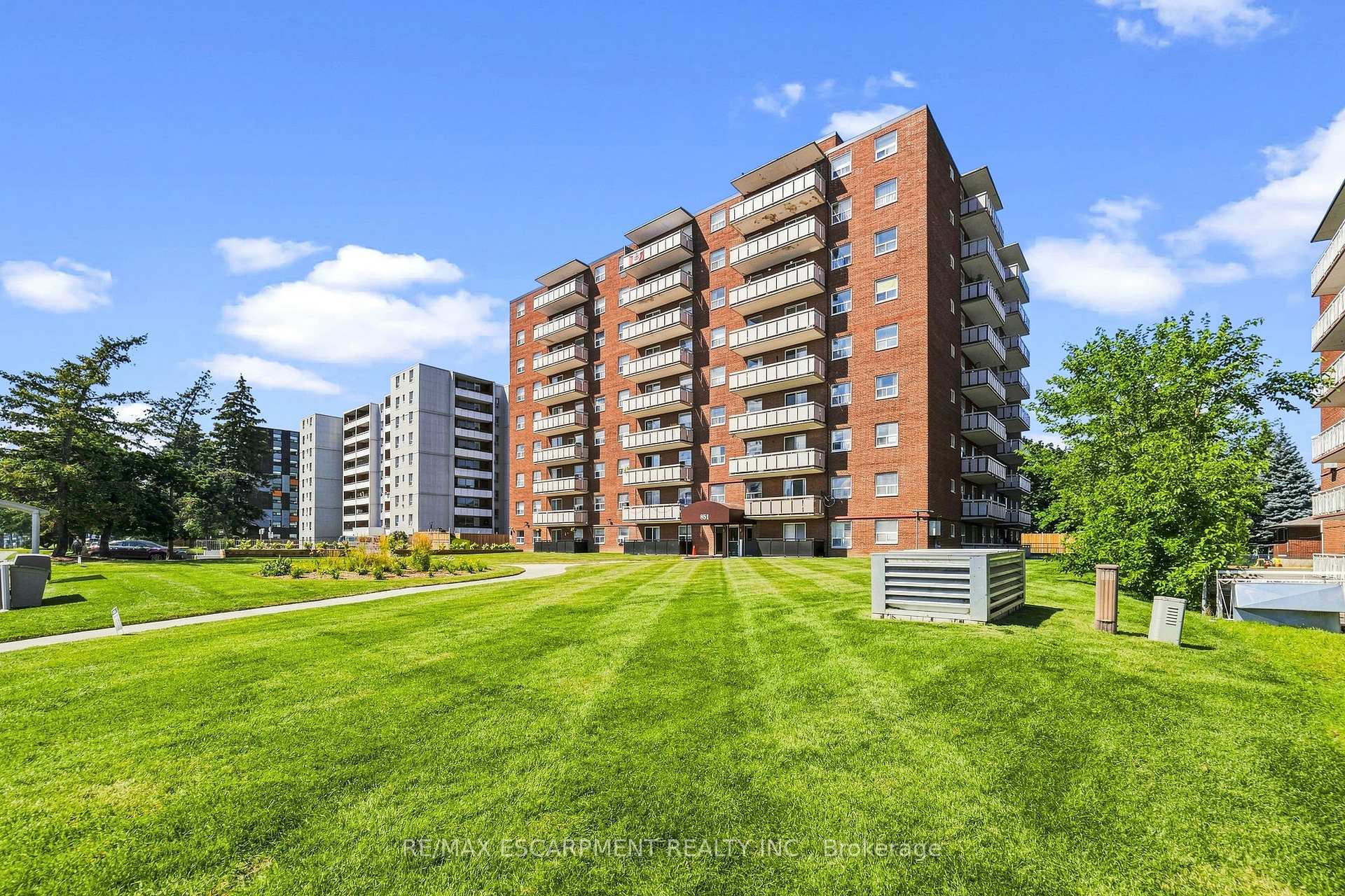 Photo 2 of Unit 202, 851 Queenston Road, Hamilton, Riverdale — HOMEH