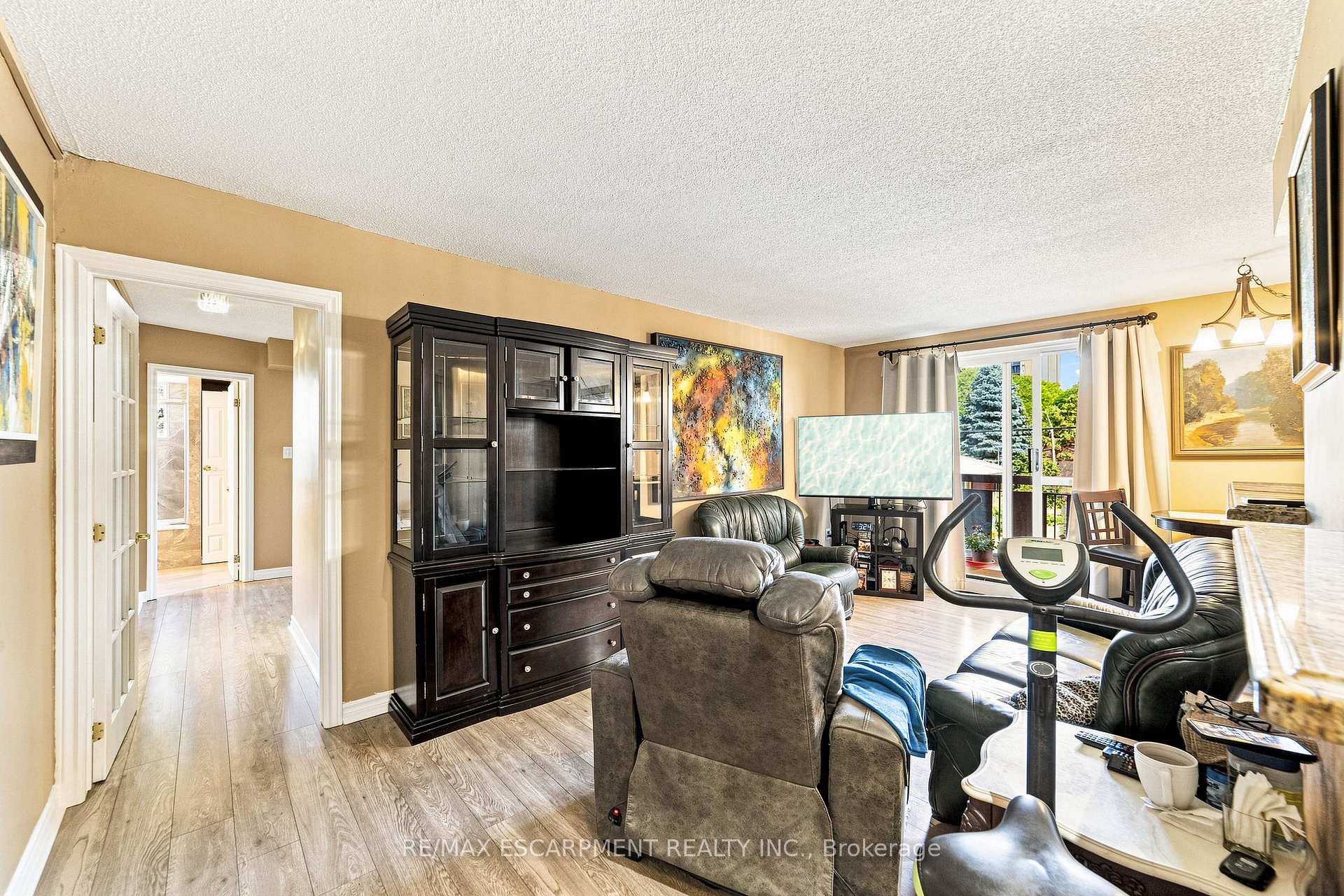 Photo 7 of Unit 202, 851 Queenston Road, Hamilton, Riverdale — HOMEH