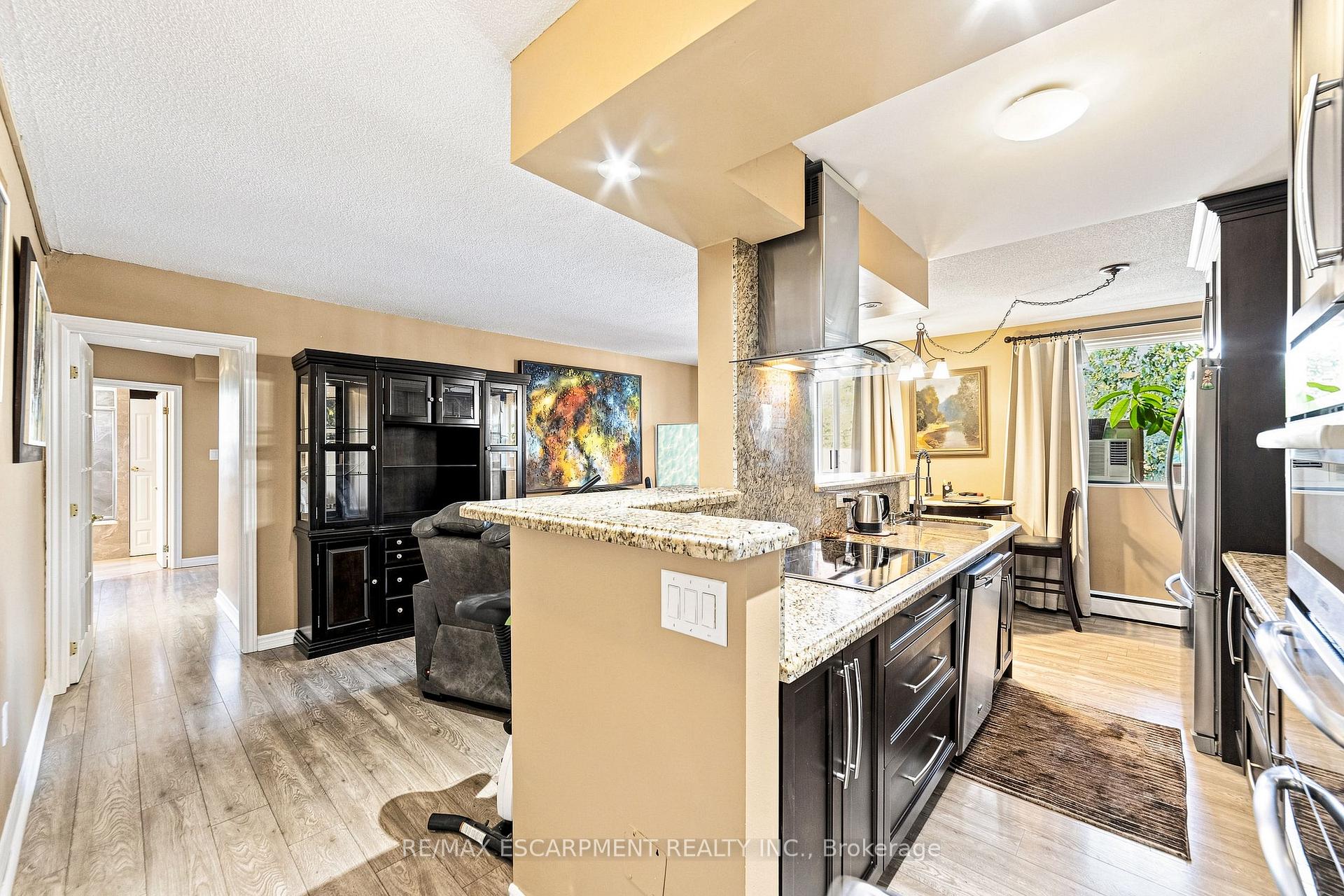 Photo 8 of Unit 202, 851 Queenston Road, Hamilton, Riverdale — HOMEH