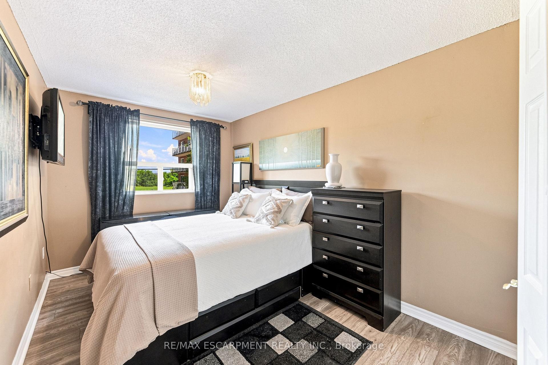 Photo 15 of Unit 202, 851 Queenston Road, Hamilton, Riverdale — HOMEH