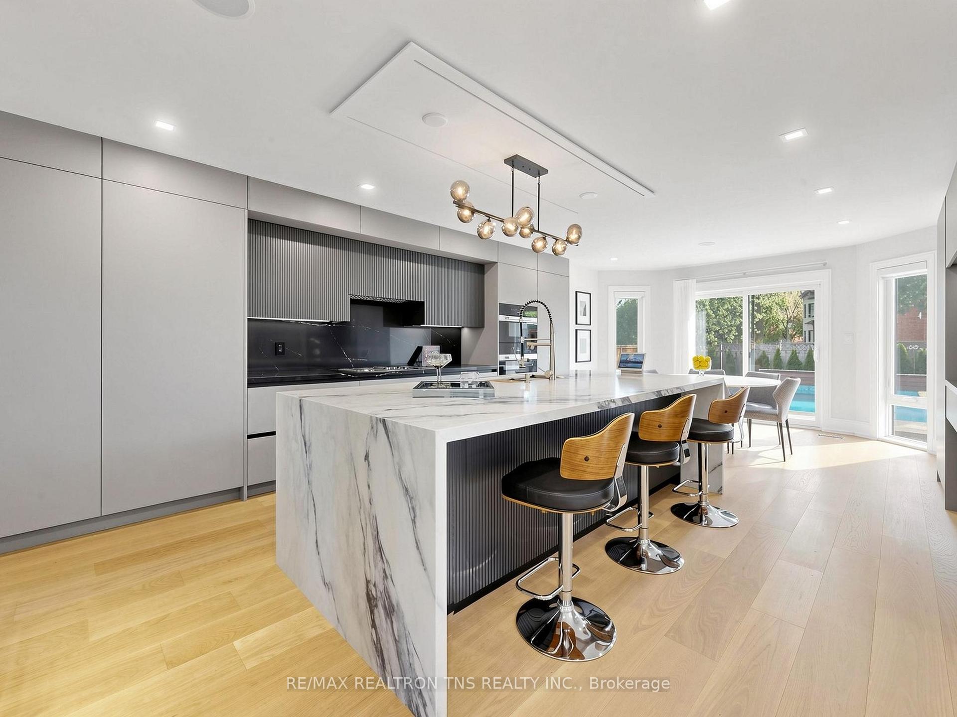 Photo 15 of 2 Eastgate Crescent, Richmond Hill, Bayview Hill — HOMEH