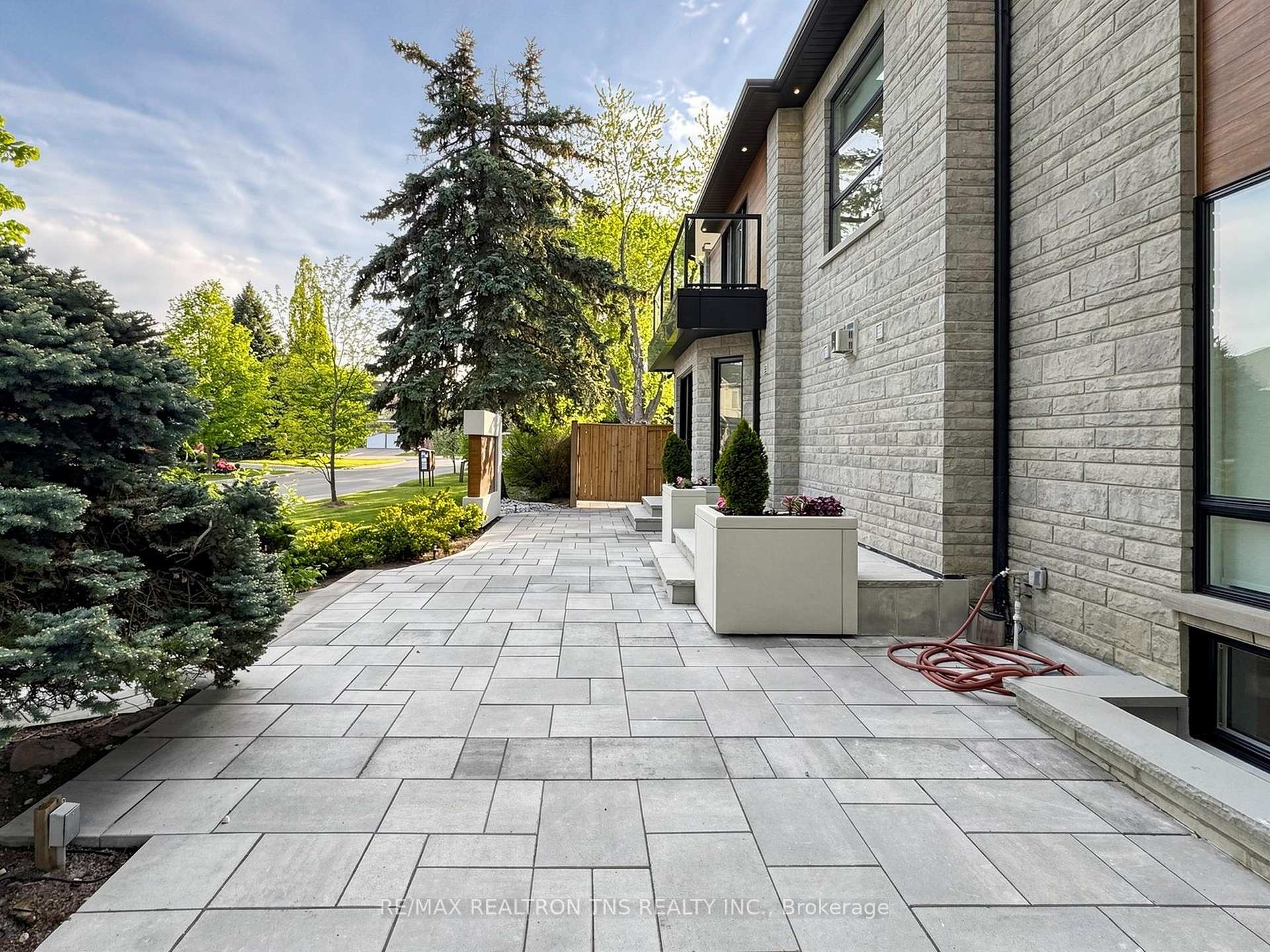 Photo 48 of 2 Eastgate Crescent, Richmond Hill, Bayview Hill — HOMEH