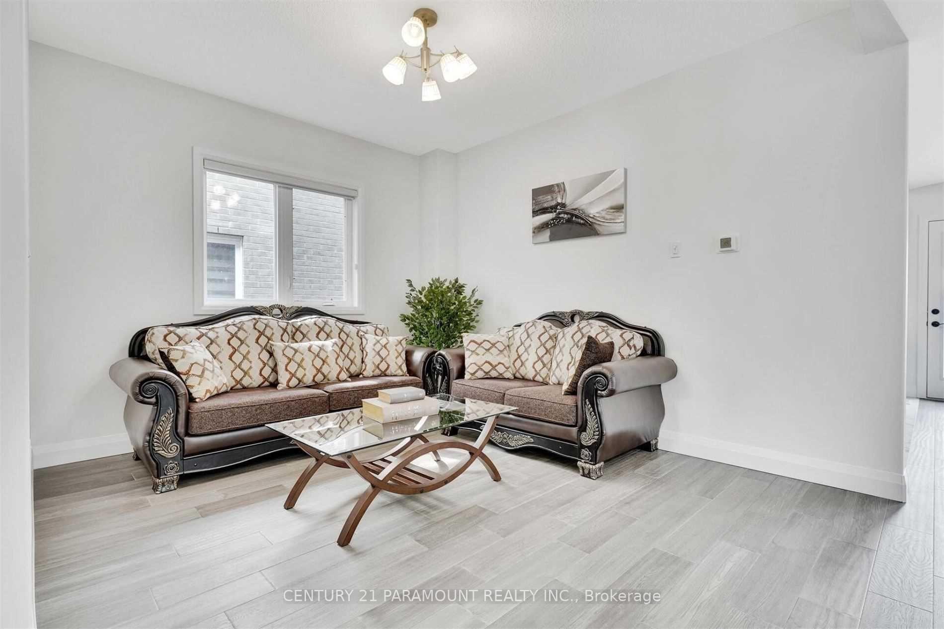 Photo 2 of 2997 Doyle Drive, London, South U — HOMEH