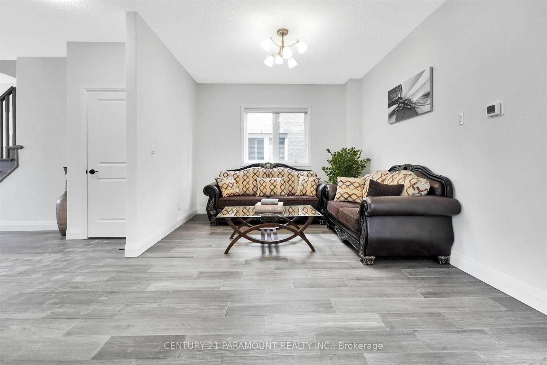Photo 3 of 2997 Doyle Drive, London, South U — HOMEH
