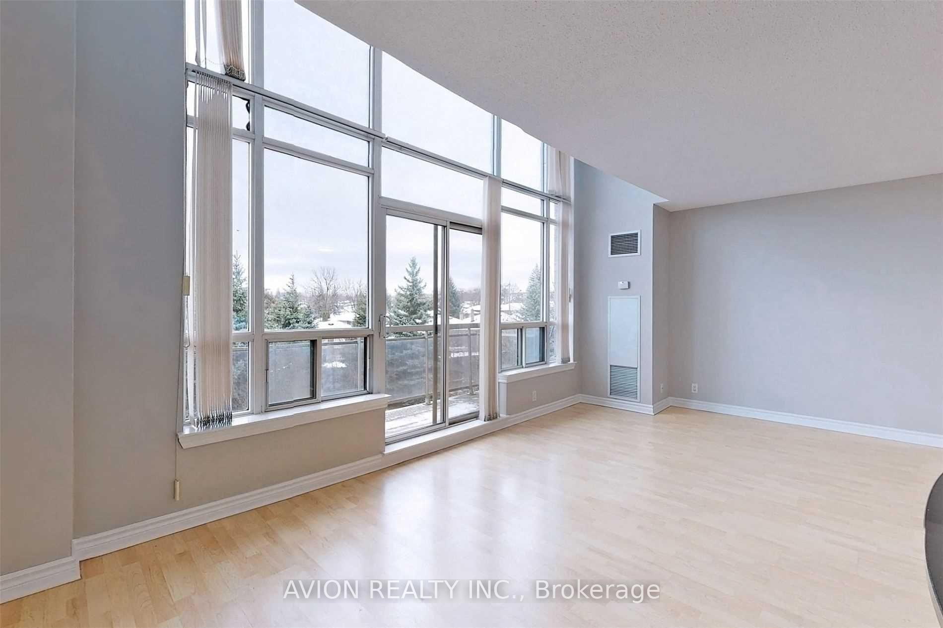 Photo 3 of Unit 320, 1720 Eglinton Avenue E, North York, Victoria Village — HOMEH
