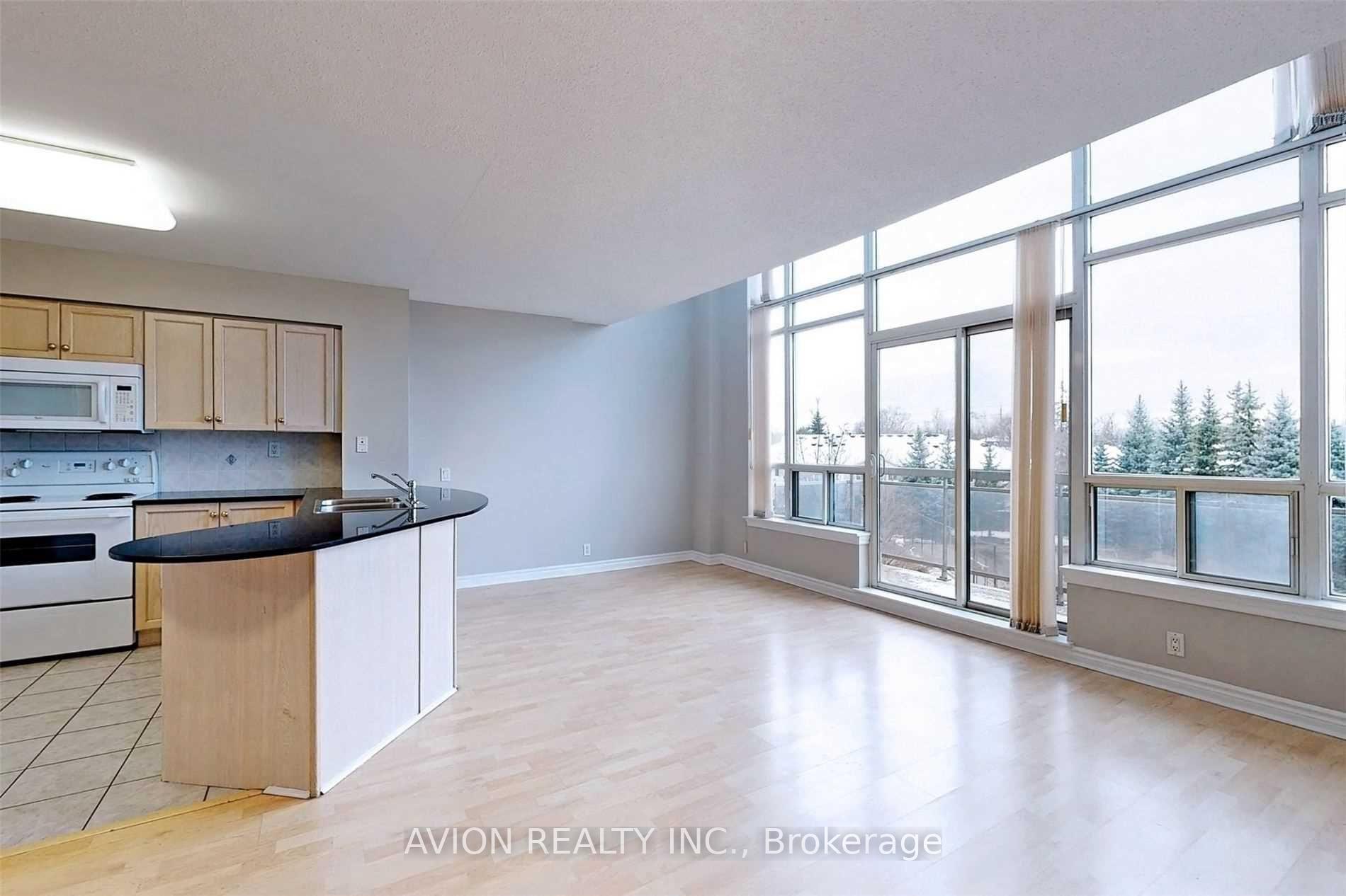 Photo 5 of Unit 320, 1720 Eglinton Avenue E, North York, Victoria Village — HOMEH