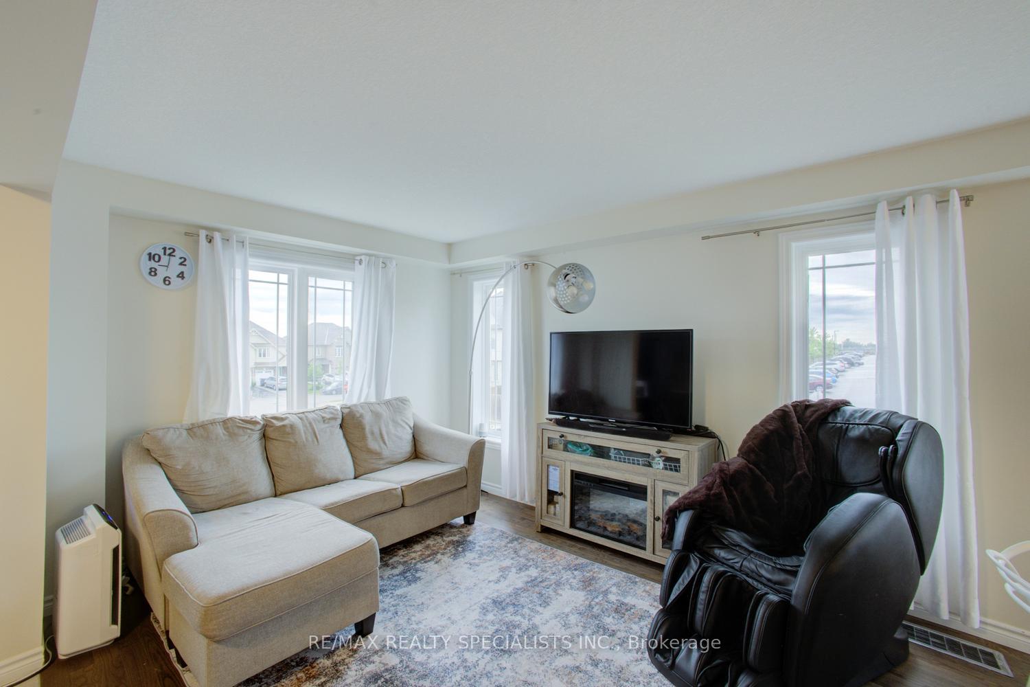 Photo 12 of 58 Jeffrey Drive, Guelph, Grange Road — HOMEH