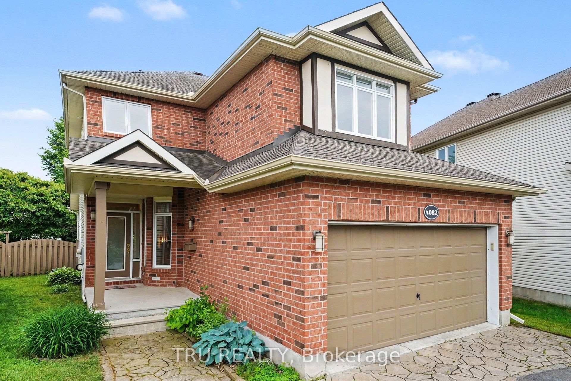 Photo 4 of 4082 Otter Tail Crescent, Ottawa, Riverside South/Gloucester Glen — HOMEH