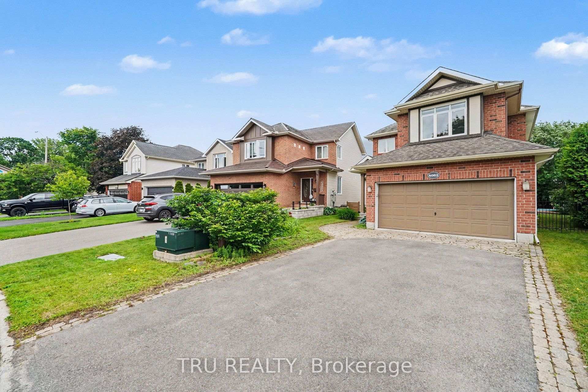 Photo 5 of 4082 Otter Tail Crescent, Ottawa, Riverside South/Gloucester Glen — HOMEH